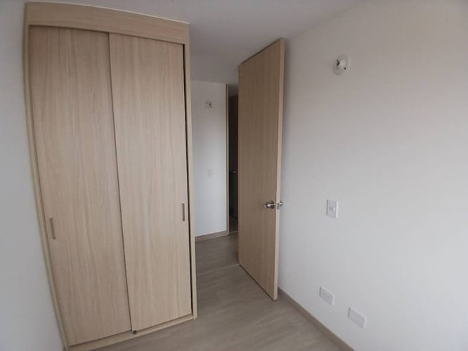 Apartamento de 3 alcobas en venta en Alcala, Mosquera, 54 m² · foto 11 de 24