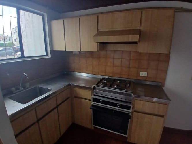 Apartamento de 3 alcobas en venta en Cedritos, Bogotá, 67 m² · foto 3 de 24