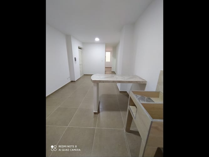 Apartaestudio en arriendo en Champagnat, Cali, 43 m² · foto 3 de 11