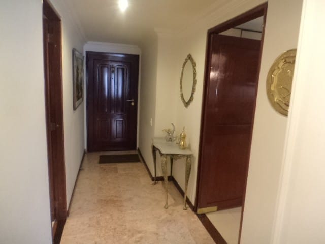 Apartamento de 3 alcobas en venta en Chicó Reservado, Bogotá, 130 m² · foto 4 de 24