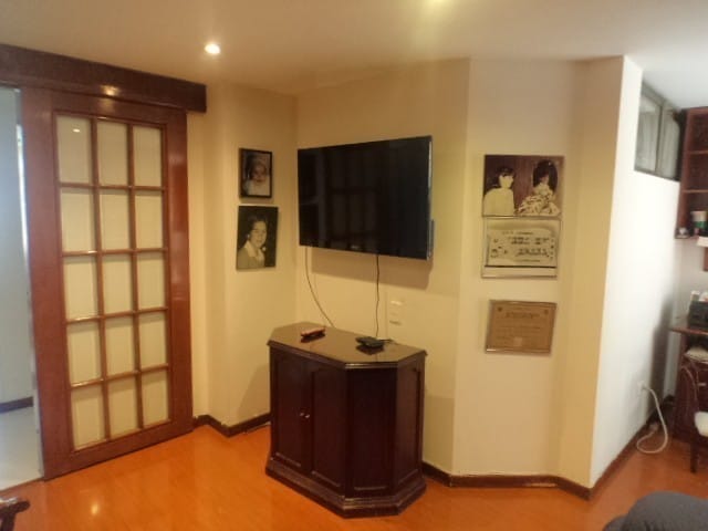 Apartamento de 3 alcobas en venta en Chicó Reservado, Bogotá, 130 m² · foto 14 de 24