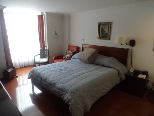 Apartamento de 3 alcobas en venta en Chicó Reservado, Bogotá, 130 m² · foto 21 de 24