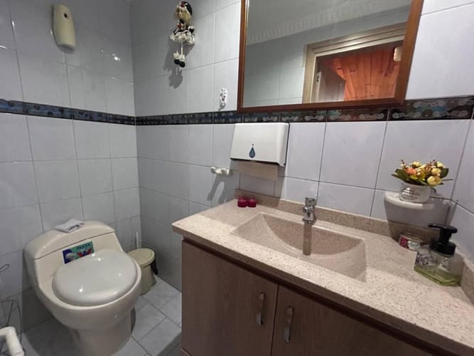Casa de 5 alcobas en venta en Los Andes, Bogotá, 250 m² · foto 12 de 24