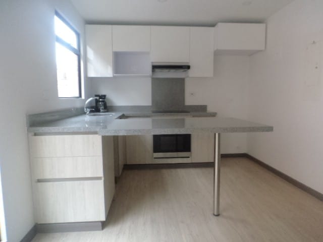Apartamento de 1 alcoba en arriendo en Cedritos, Bogotá, 56 m² · foto 4 de 24