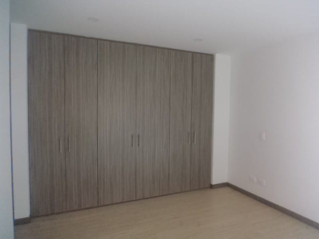 Apartamento de 1 alcoba en arriendo en Cedritos, Bogotá, 56 m² · foto 15 de 24