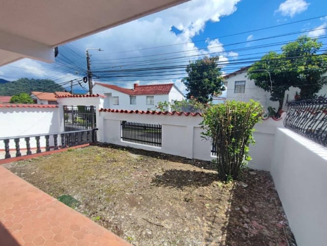 Casa de 6 alcobas en venta en Cr El Poblado De San Pablo, Villavicencio, 268 m² · foto 6 de 24