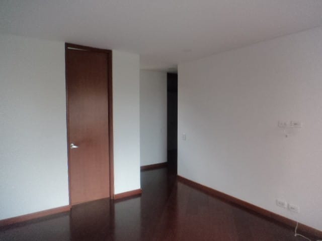 Apartamento de 3 alcobas en venta en Colina Campestre, Bogotá, 142 m² · foto 23 de 24