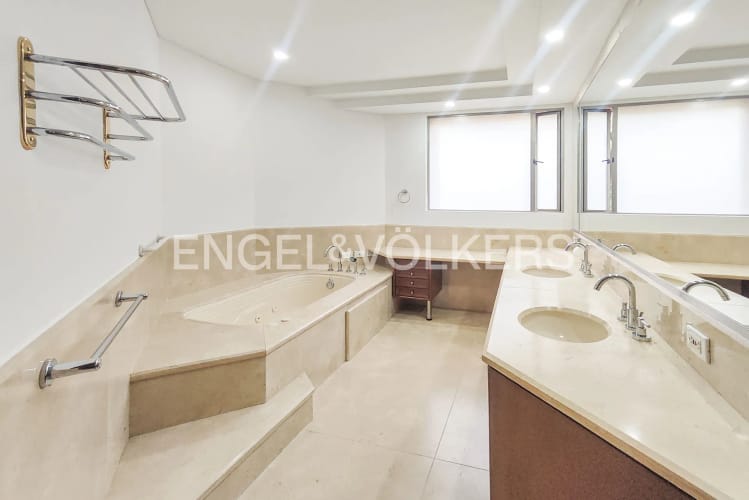 Apartamento de 3 alcobas en arriendo en La Cabrera, Bogotá, 310 m² · foto 15 de 24