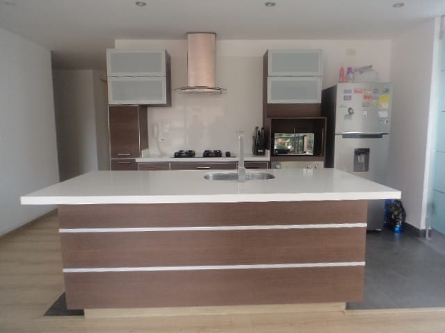 Apartamento de 2 alcobas en arriendo en Santa Barbara, Bogotá, 73 m² · foto 9 de 24