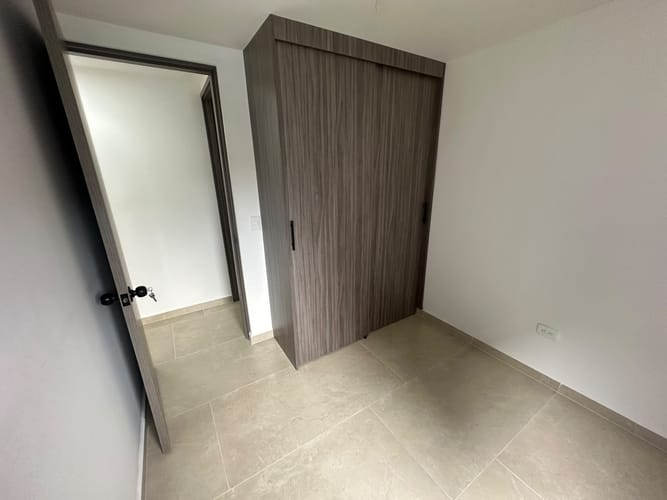Apartamento de 3 alcobas en arriendo en Actividad Multiple, Copacabana, 54 m² · foto 8 de 13
