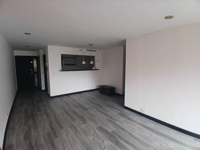 Apartamento de 2 alcobas en venta en Santa Barbara, Bogotá, 83 m² · foto 7 de 24