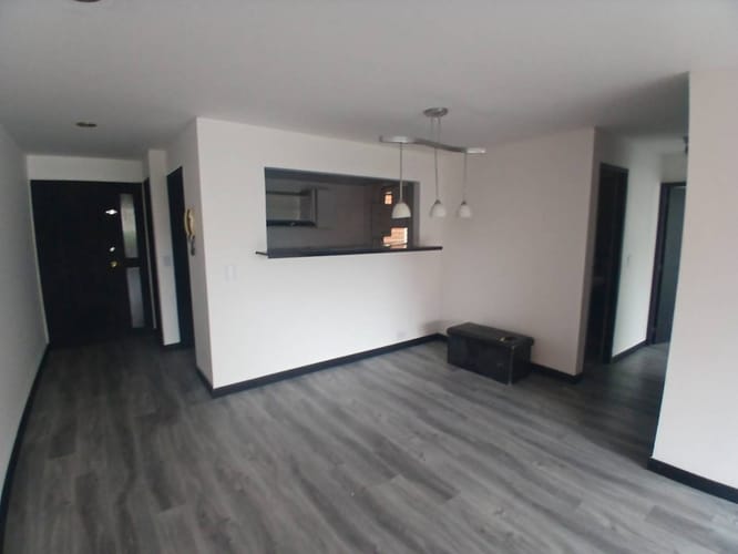 Apartamento de 2 alcobas en venta en Santa Barbara, Bogotá, 83 m² · foto 8 de 24