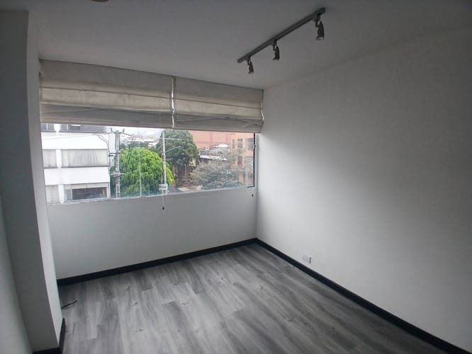 Apartamento de 2 alcobas en venta en Santa Barbara, Bogotá, 83 m² · foto 14 de 24