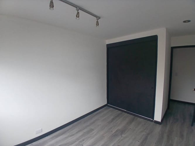 Apartamento de 2 alcobas en venta en Santa Barbara, Bogotá, 83 m² · foto 15 de 24