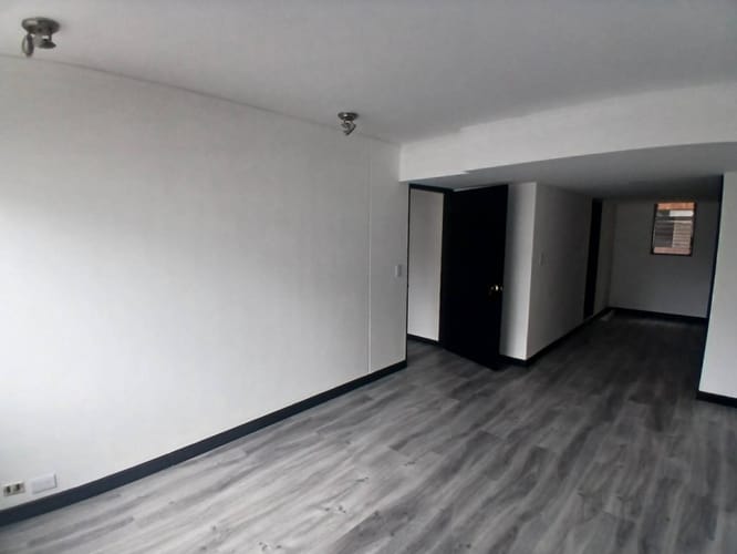 Apartamento de 2 alcobas en venta en Santa Barbara, Bogotá, 83 m² · foto 20 de 24