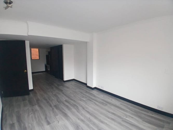 Apartamento de 2 alcobas en venta en Santa Barbara, Bogotá, 83 m² · foto 21 de 24