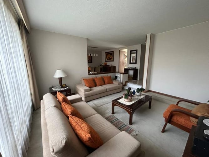 Casa de 4 alcobas en venta en Lagos De Cordoba, Bogotá, 204 m² · foto 5 de 24
