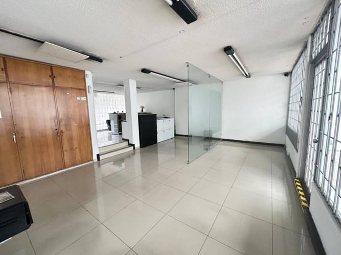 Casa de 6 alcobas en venta en Los Andes, Bogotá, 400 m² · foto 5 de 24