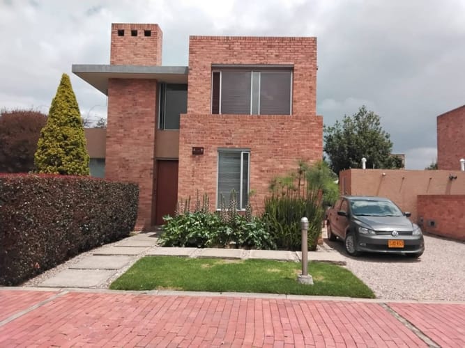 Casa de 3 alcobas en venta en Vereda La Balsa, Chía, 460 m² · foto 2 de 24