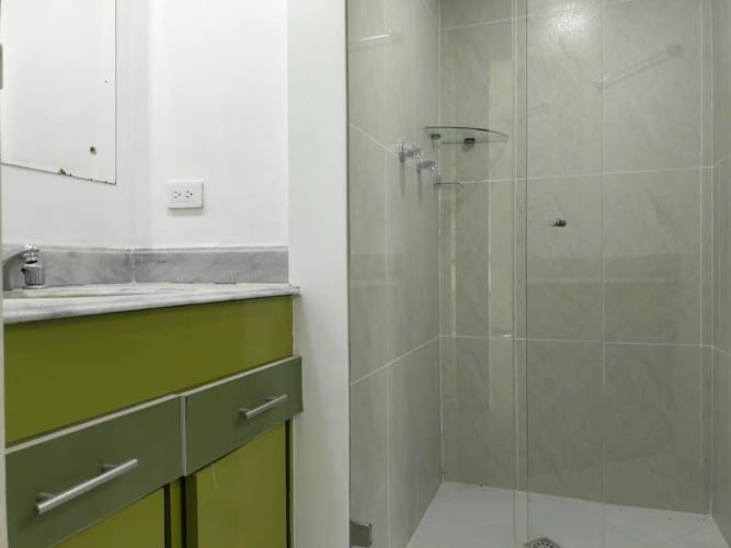 Apartamento de 3 alcobas en arriendo en El Poblado, Medellín, 145 m² · foto 16 de 17