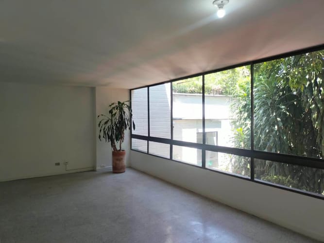 Apartamento de 3 alcobas en arriendo en El Poblado, Medellín, 145 m² · foto 2 de 17
