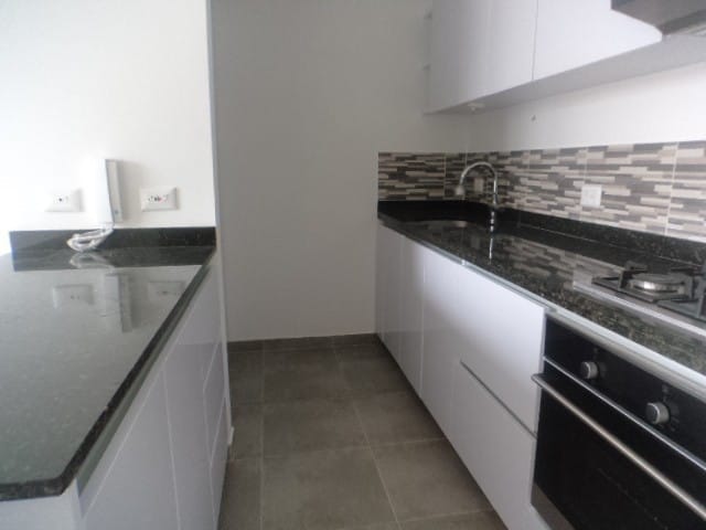 Apartamento de 3 alcobas en venta en Los Andes, Bogotá, 76 m² · foto 4 de 24