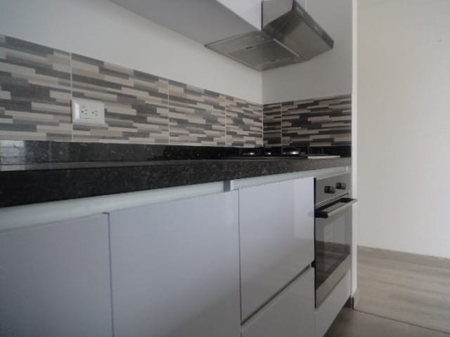 Apartamento de 3 alcobas en venta en Los Andes, Bogotá, 76 m² · foto 5 de 24