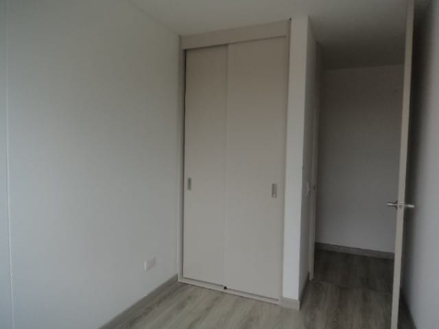 Apartamento de 3 alcobas en venta en Los Andes, Bogotá, 76 m² · foto 13 de 24