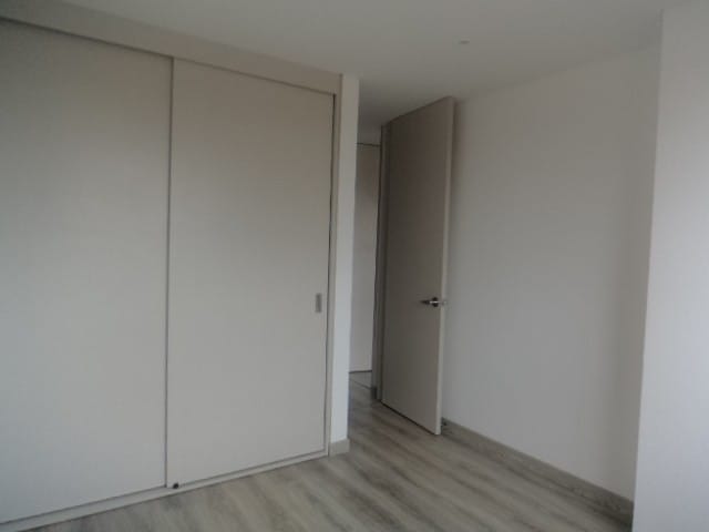 Apartamento de 3 alcobas en venta en Los Andes, Bogotá, 76 m² · foto 17 de 24