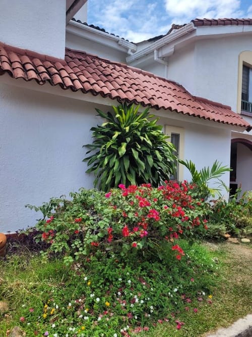 Casa de 4 alcobas en venta en Ciudad Jardin, Cali, 185 m² · foto 1 de 20
