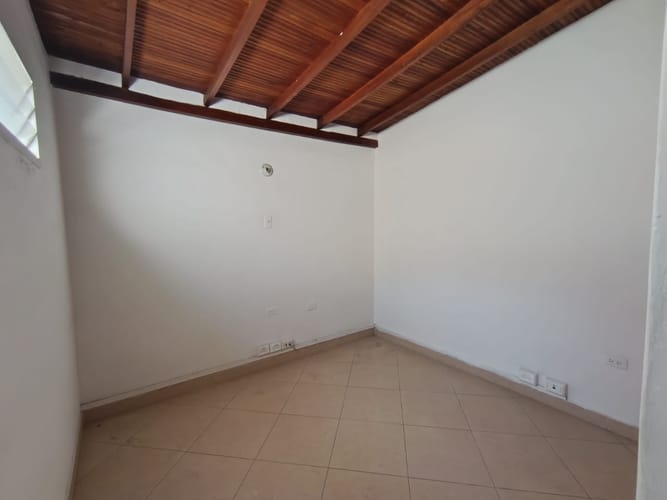 Casa de 5 alcobas en arriendo en Laureles, Medellín, 180 m² · foto 13 de 20