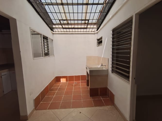 Casa de 5 alcobas en arriendo en Laureles, Medellín, 180 m² · foto 17 de 20