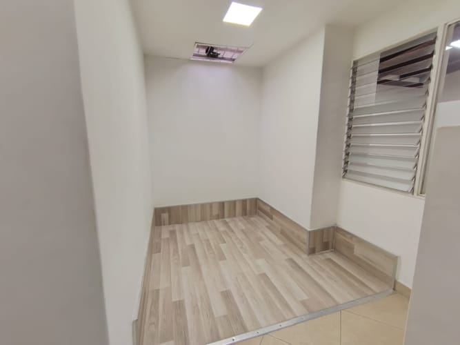 Casa de 5 alcobas en arriendo en Laureles, Medellín, 180 m² · foto 18 de 20