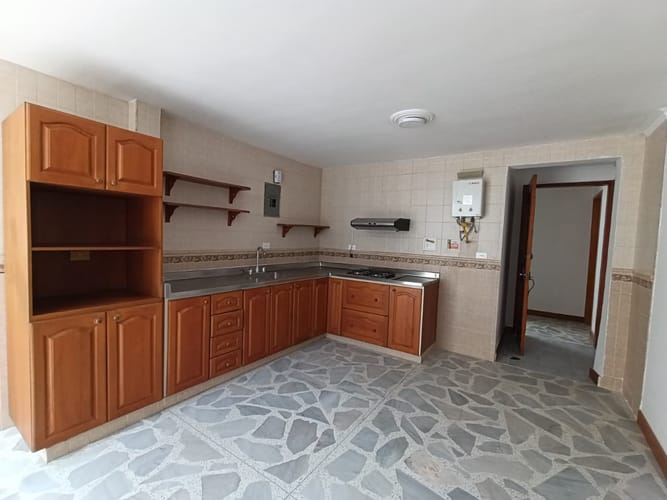 Apartamento de 2 alcobas en arriendo en Laureles, Medellín, 104 m² · foto 2 de 20