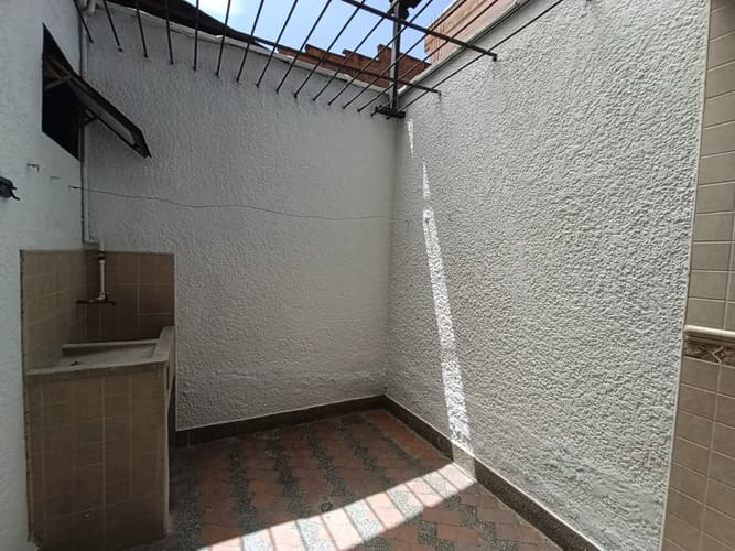 Apartamento de 2 alcobas en arriendo en Laureles, Medellín, 104 m² · foto 6 de 20