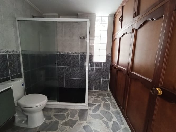 Apartamento de 2 alcobas en arriendo en Laureles, Medellín, 104 m² · foto 12 de 20