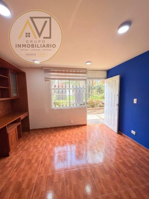 Casa de 4 alcobas en venta en Engativá, Bogotá, 77 m² · foto 4 de 10