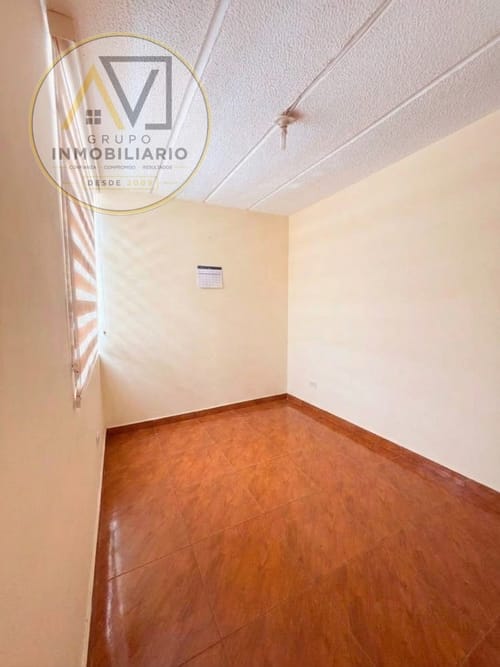 Casa de 4 alcobas en venta en Engativá, Bogotá, 77 m² · foto 6 de 10