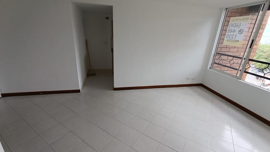 Apartamento de 2 alcobas en arriendo en Altavista, Medellín, 70 m² · foto 4 de 12