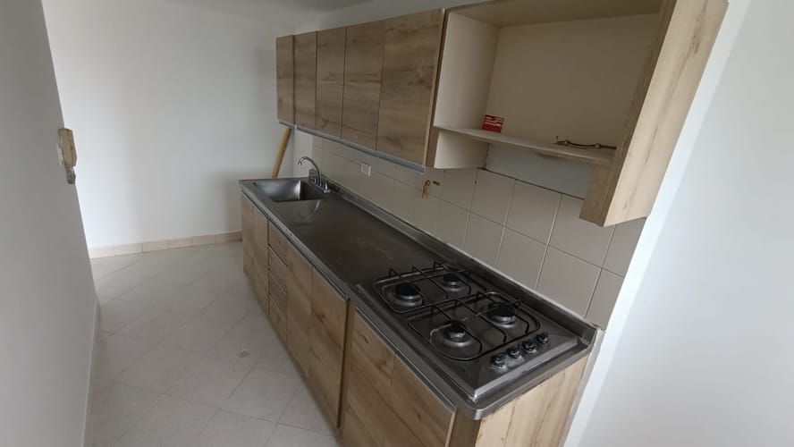 Apartamento de 2 alcobas en arriendo en Altavista, Medellín, 70 m² · foto 5 de 12