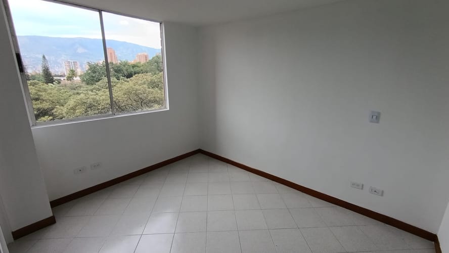 Apartamento de 2 alcobas en arriendo en Altavista, Medellín, 70 m² · foto 8 de 12
