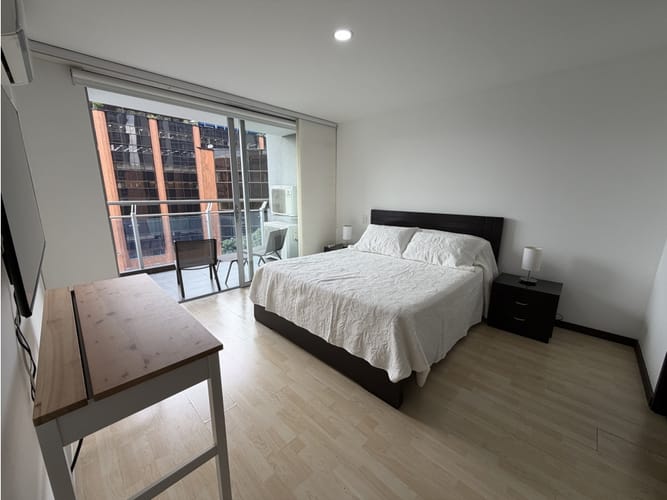 Apartamento de 2 alcobas en arriendo en Oviedo, Medellín, 90 m² · foto 6 de 20