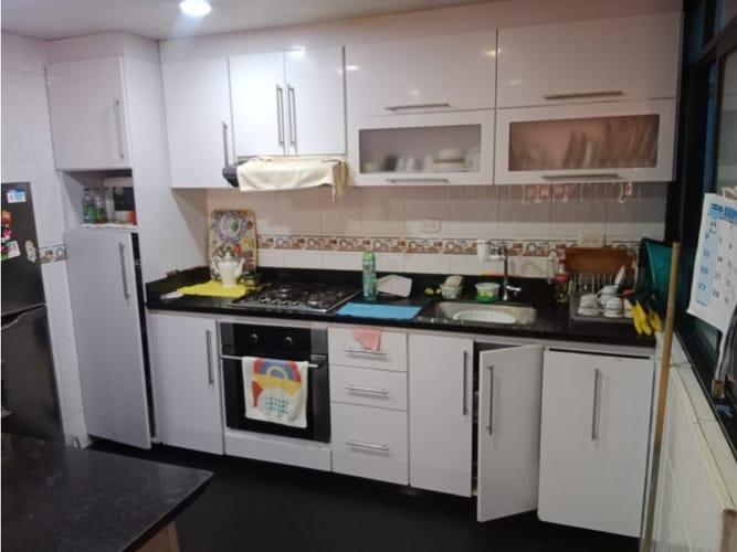 Casa de 8 alcobas en venta en San Francisco, Bogotá, 380 m² · foto 2 de 24