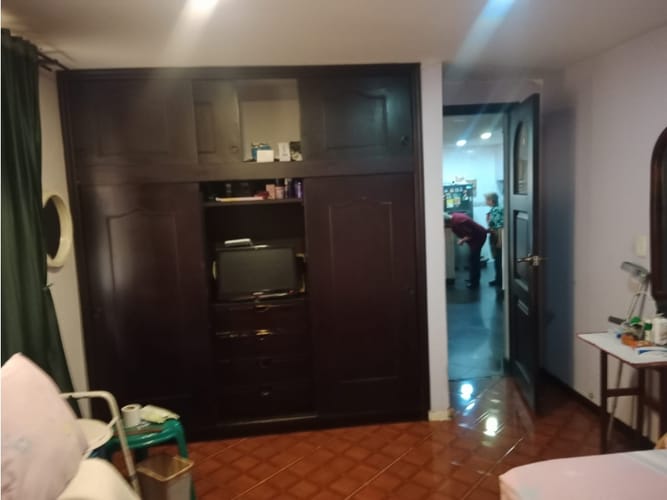 Casa de 8 alcobas en venta en San Francisco, Bogotá, 380 m² · foto 5 de 24