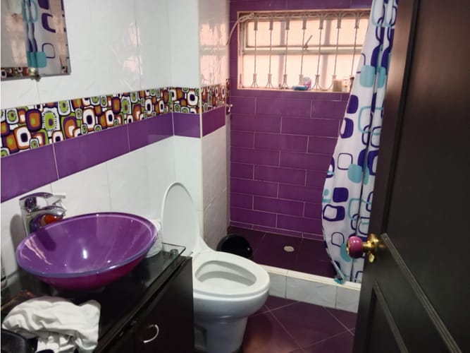 Casa de 8 alcobas en venta en San Francisco, Bogotá, 380 m² · foto 13 de 24