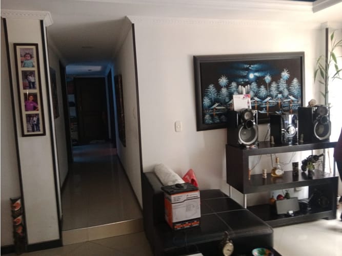 Casa de 8 alcobas en venta en San Francisco, Bogotá, 380 m² · foto 16 de 24