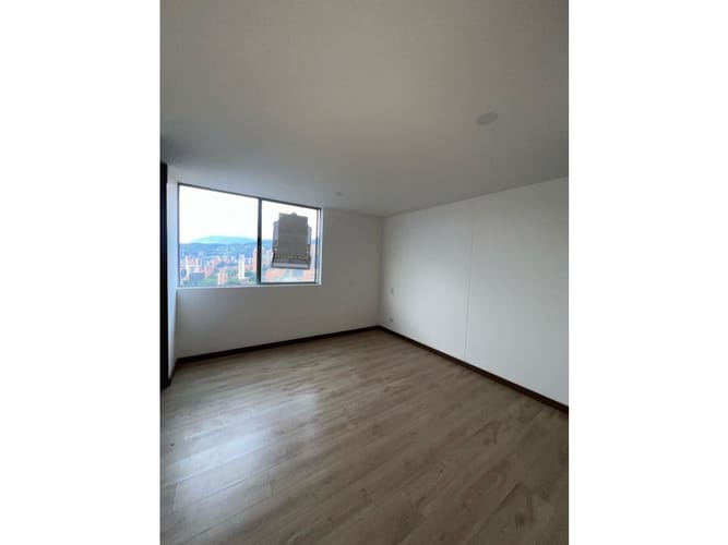 Apartamento de 3 alcobas en arriendo en El Tesoro, Medellín, 98 m² · foto 15 de 24