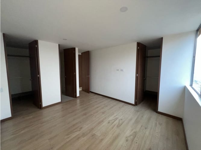 Apartamento de 3 alcobas en arriendo en El Tesoro, Medellín, 98 m² · foto 19 de 24
