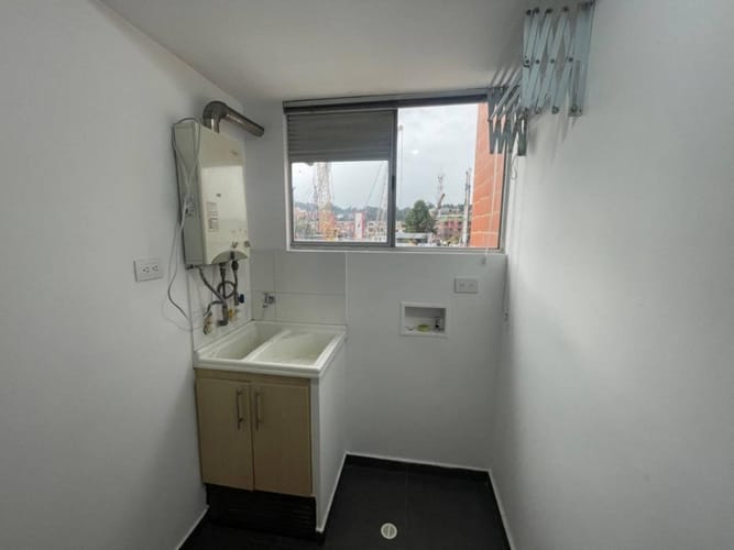 Apartamento de 2 alcobas en venta en Portales Del Norte, Bogotá, 54 m² · foto 8 de 21