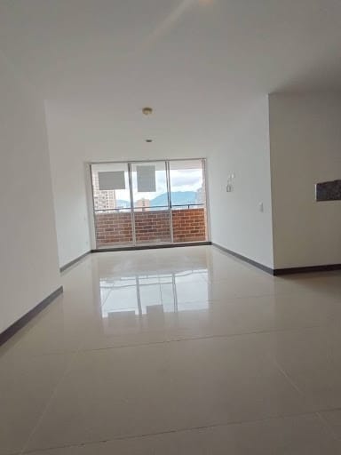Apartamento de 3 alcobas en arriendo en Calle Larga, Sabaneta, 76 m² · foto 4 de 18